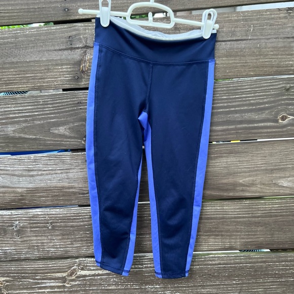 Capri workout leggings - Picture 1 of 3